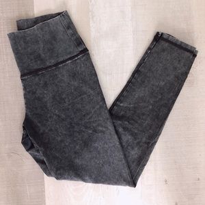 AE vintage wash leggings (Brand New)